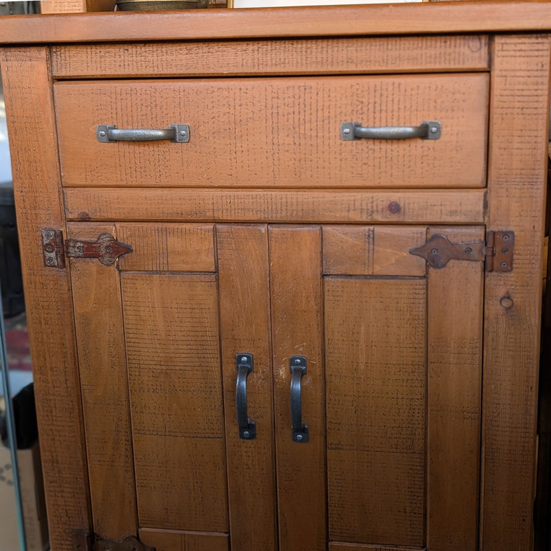 Bespoke Pine Dresser – Compact & Versatile