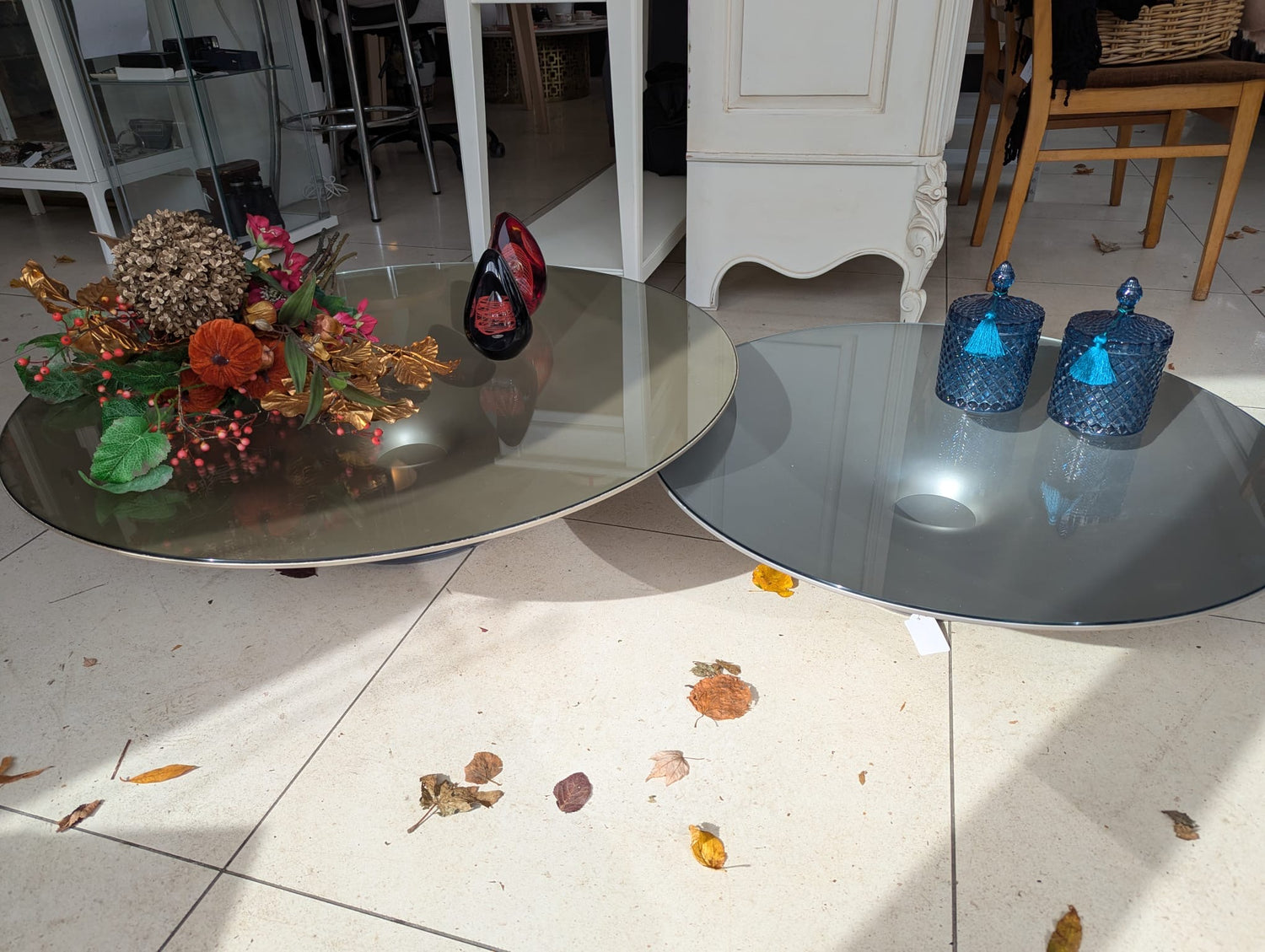 Roche Bobois “Ovni” Designer Glass Coffee Table