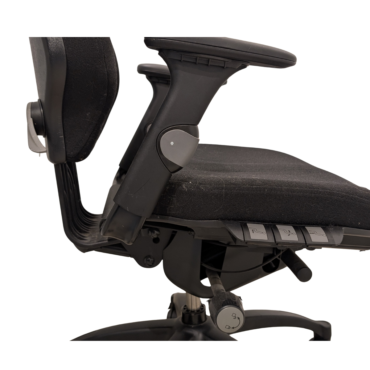 RH Logic 300 Medium Back Ergonomic Office Chair.