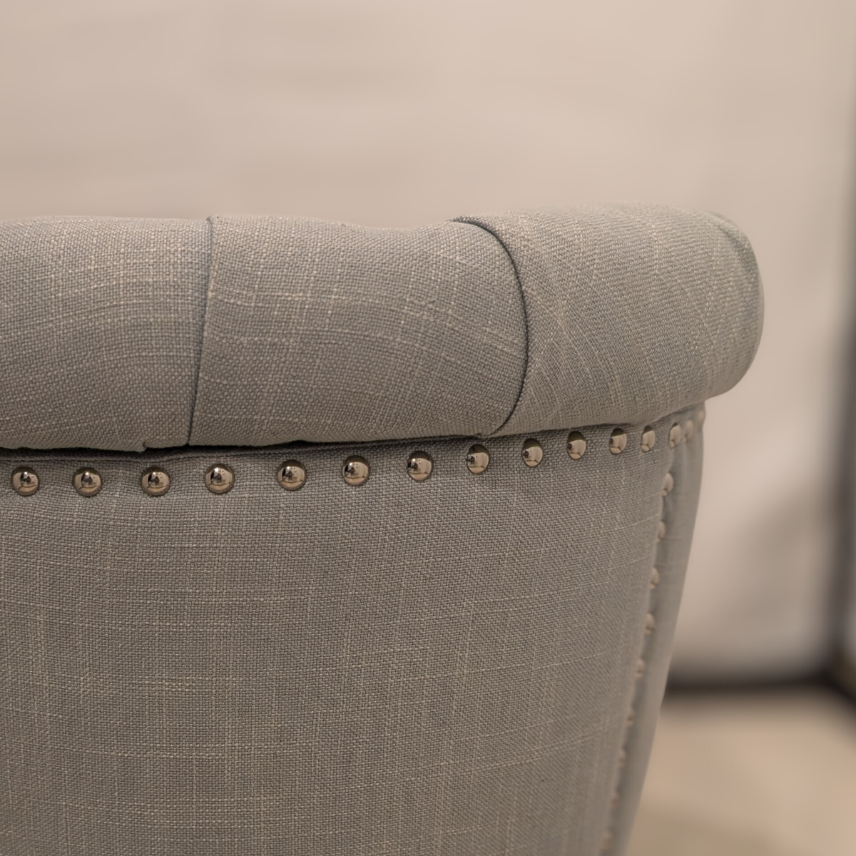 Storage Pouffe with lid