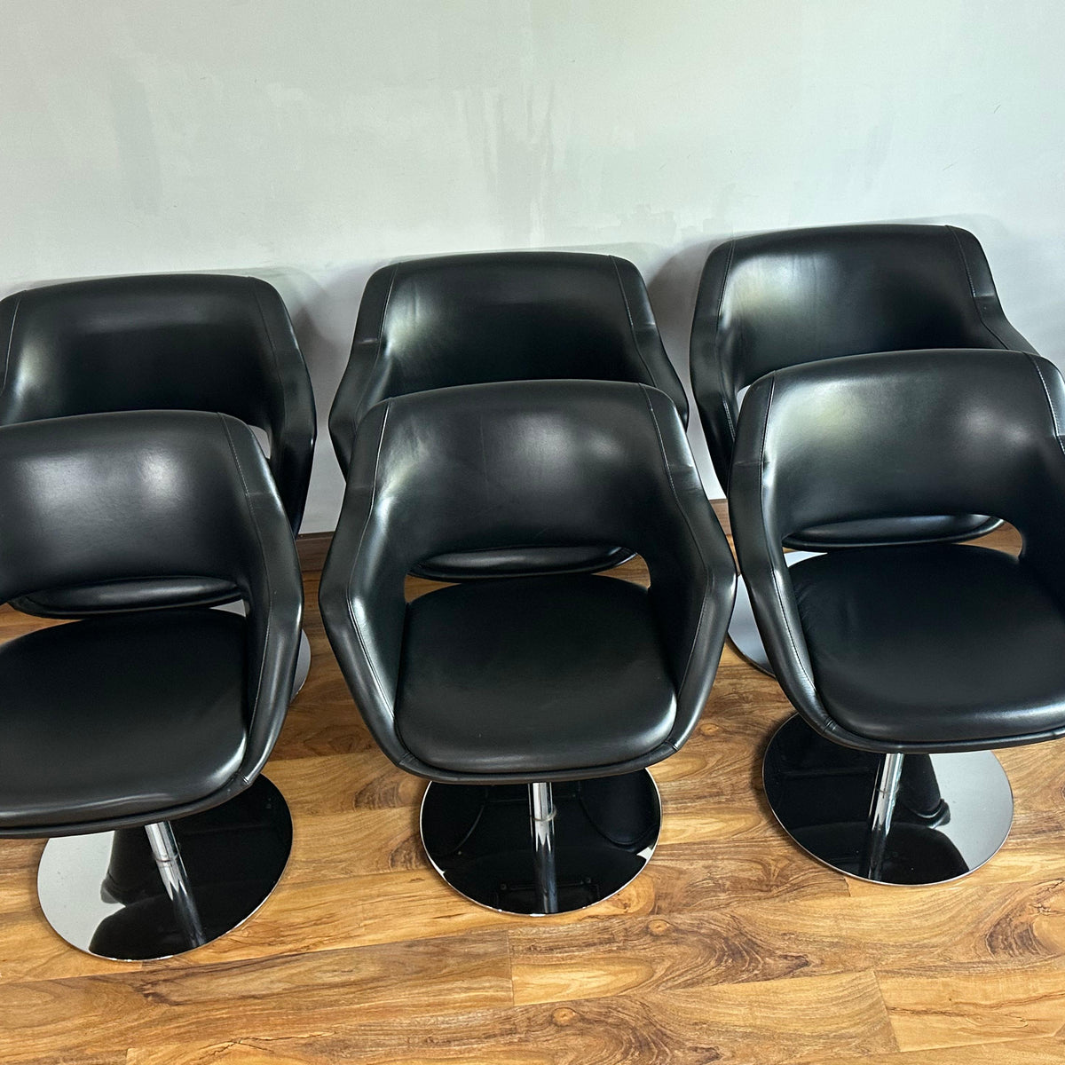 Martela Kilta Swivel Chairs (Black Leather)