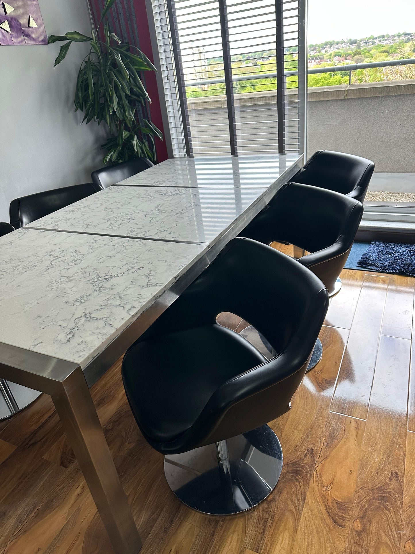 Martela Kilta Swivel Chairs (Black Leather)