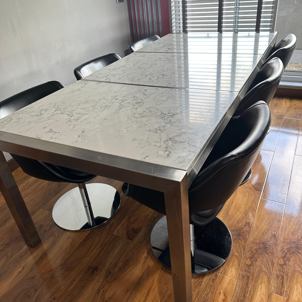 Martela Kilta Swivel Chairs (Black Leather)